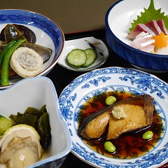 幕の内弁当の画像
