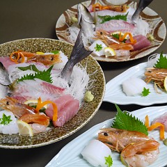 お造り盛り合わせの画像