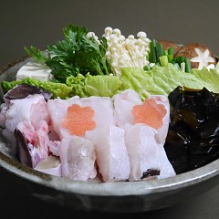 伊勢海老付きクエ鍋の画像