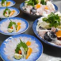 近大クエ鍋フルコースの画像