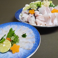 近大クエ鍋フルコースの画像