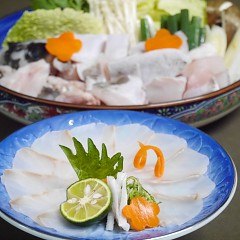 近大クエ鍋フルコースの画像