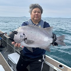 6月8日（土）午前・午後便・イシダイ釣りの写真その1