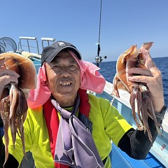 8月 25日（火）一日便・スルメイカ釣りの写真その3