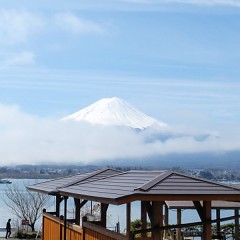 8月分予約は、5月1日より受け付けますの画像